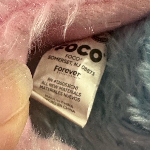 Michigan University Wolverines 5/6 L FOCO Youth Rainbow Slip On Slippers Slide - Picture 6 of 6